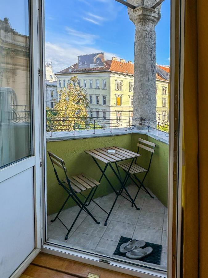 Saffron Apartment City Center Panorama Balcony Budapest Exterior photo
