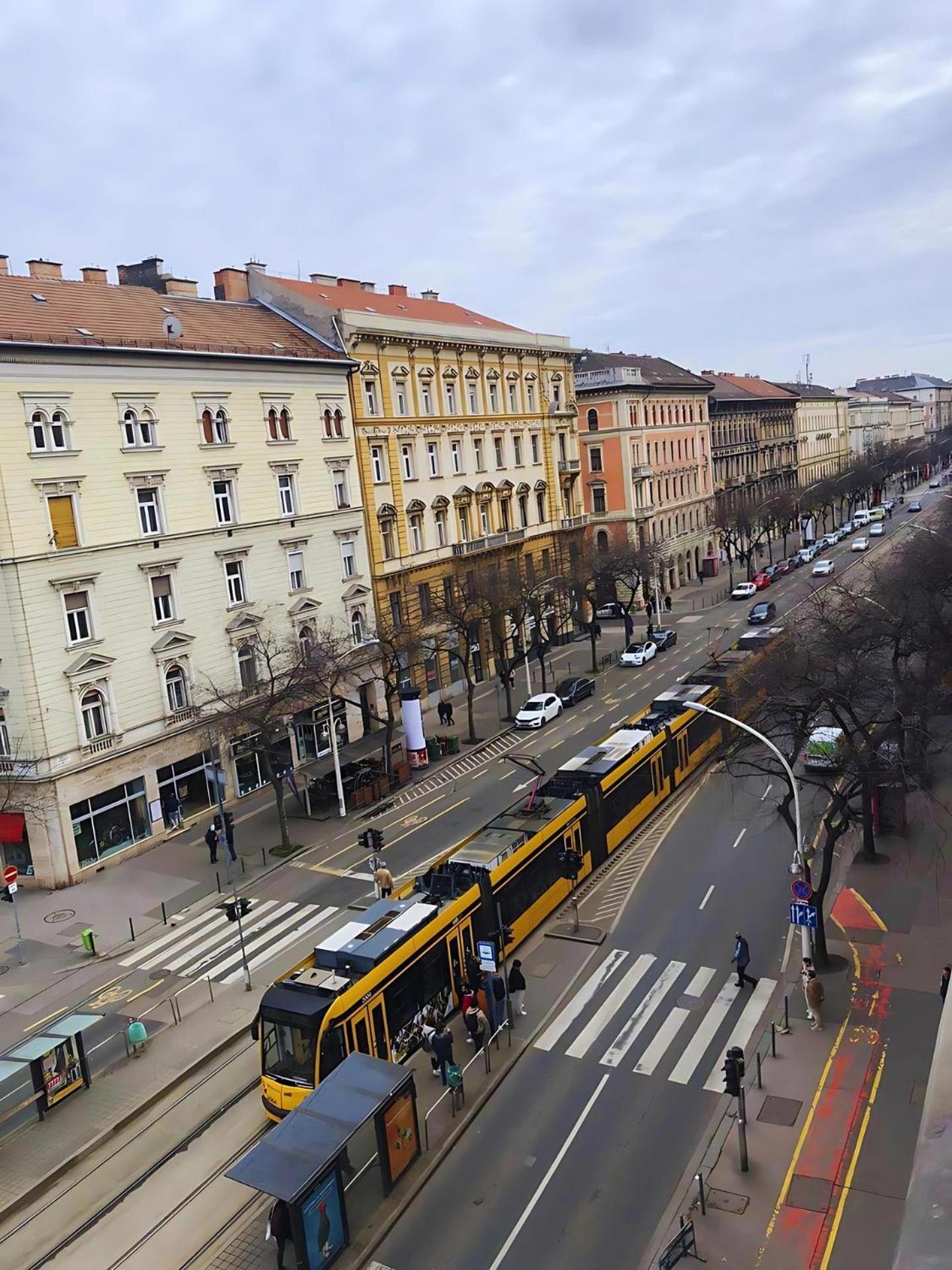 Saffron Apartment City Center Panorama Balcony Budapest Exterior photo